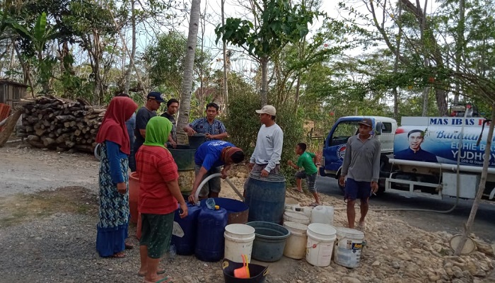 bumi menak sopal, trenggalek, kekeringan, pasokan air bersih, nusantara news