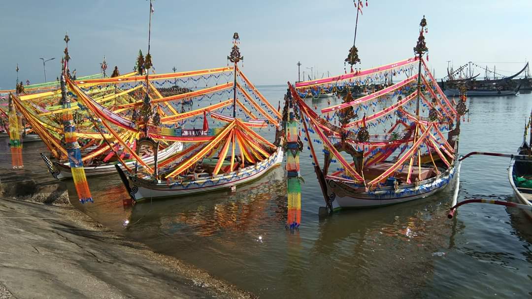 Lestarikan Budaya dan Wujud Syukur, Pemkab dan Masyarakat Sumenep Gelar Petik Laut