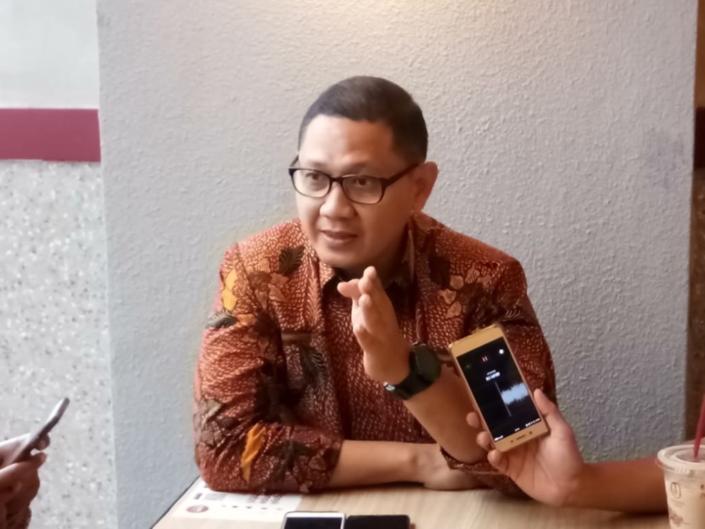 Kepala Biro Humas dan Protokol Prov. Jatim Aries Agung Paewai