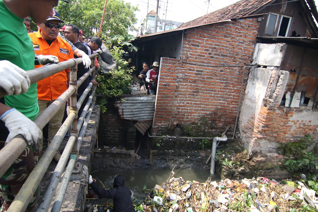 Atasi Banjir, Jatim Normalisasi Kali di Sidoarjo