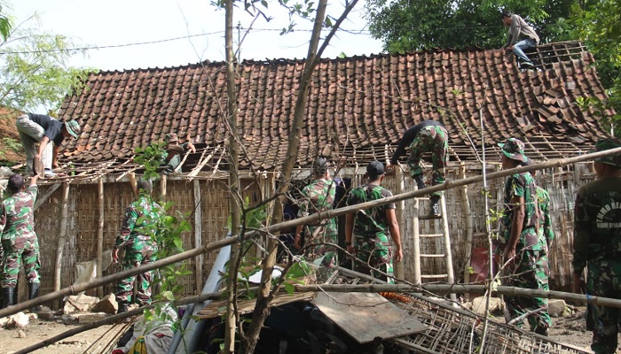 kodim bojonegoro, bojonegoro, bedah rumah, rumah milik munri, nusantara news