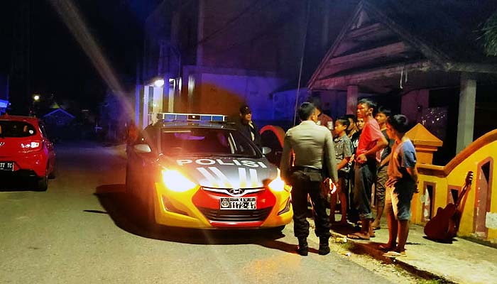 Lakukan Tindakan Preventif, Personil Sabhara Palopo Giat Patroli Malam Hari