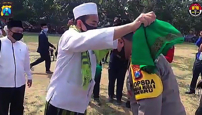 Kapolda Jatim Silaturahmi ke Ponpes Al Amien Prenduan Sumenep Madura.