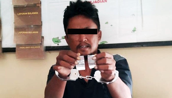 Kedapatan transaksi narkoba PNS  Sumenep ditangkap Polisi. 