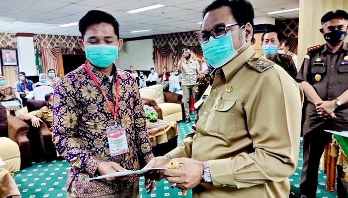 Pemkab Nunukan ikuti pembagian sertifikat tanah presiden Jokowi secara virtual.