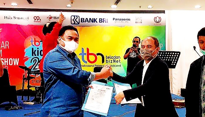 Berdayakan UMKM, Alumni SMA Negeri 3 Teladan Jakarta gelar Teladan Business Network (TBN) Fest Kick Off 2020 di Plaza Semanggi, Jakarta Selatan.