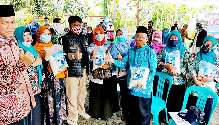 Membuka pintu langit dukung AHY, Agusdono Wibawanto gelar bakti sosial.