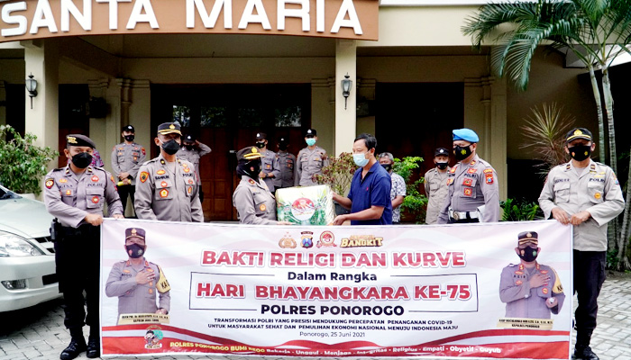 Korps Bhayangkara Polres Ponorogo serentak gelar bakti religi.