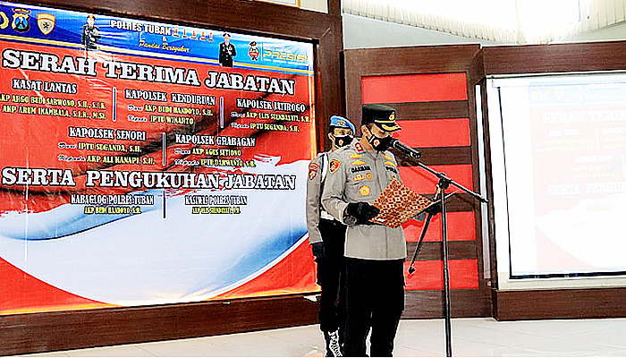 Penyegaran Jabatan, 8 Perwira Polres Tuban Bergeser di Tempat Baru