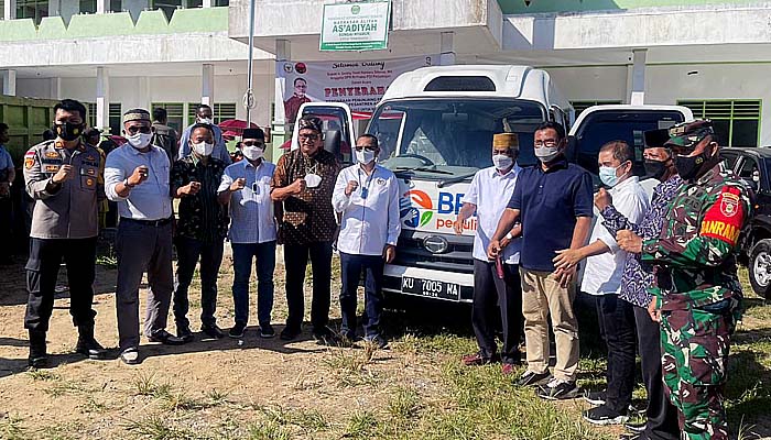 Gandeng BRI, Deddy Sitorus Salurkan Bantuan Untuk Pesantren di Sebatik