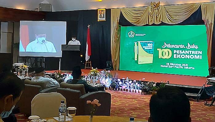 Kemenag RI Luncurkan Buku 100 Pesantren Ekonomi