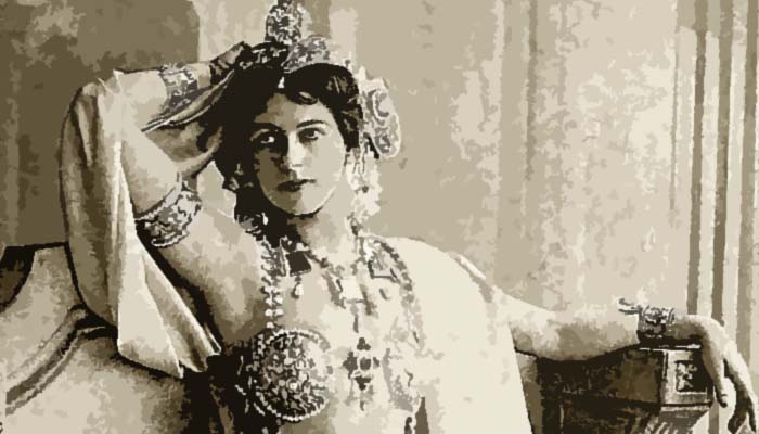 Peristiwa Hari Ini Dalam Sejarah: 15 Oktober. Penari eksotis Mata Hari dieksekusi oleh regu tembak Prancis di Vincennes, di luar Paris satu abad lalu.