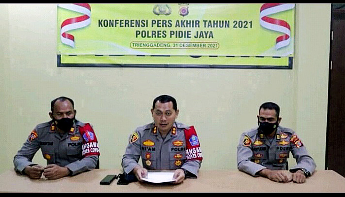 Polres Pidie Jaya Mengadakan Konferensi Pers sejumlah Kasus Yang Berhasil Diungkap Selama Tahun 2021