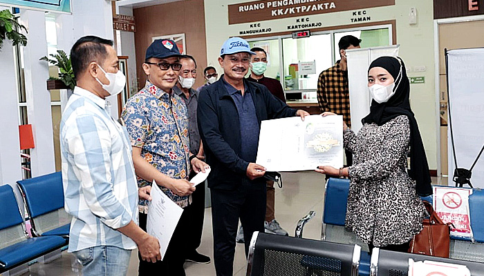 Layanan Dukcapil Kota Madiun yang buka di hari lebaran diapresiasi kemendagri