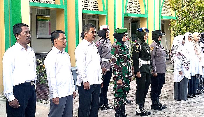 Polwan Goes to School, Iptu Murni ajak siswa MAN 2 Banda Aceh cerdas bersosmed