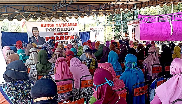 Emak-emak Ponorogo solid dukung Prabowo dalam pilpres mendatang.