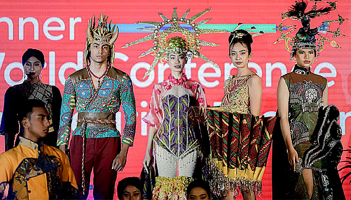 Berskala Internasional, Batik Pamekasan Tampil Menawan saat World Conference on Creative Economy