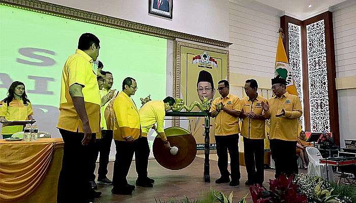 Komunikasi Belum Final, Golkar Hati-Hati Bangun Koalisi Besar