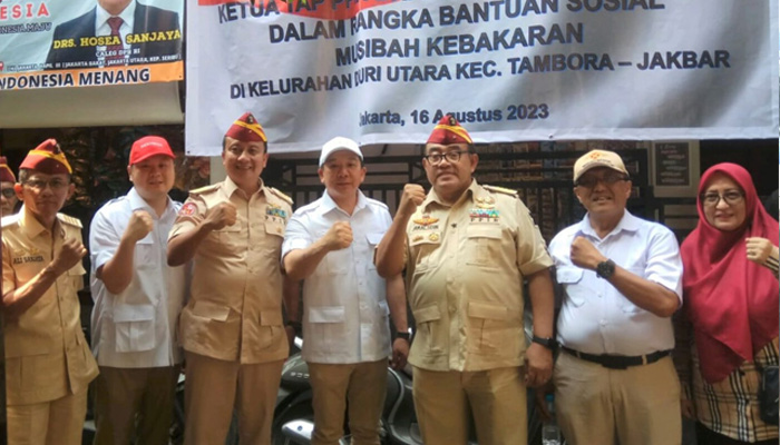 PPIR Bersama Politisi Partai Gerinda Salurkan Bansos Pada Warga Korban Kebakaran