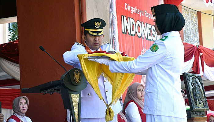 Upacara Detik Detik Proklamasi Kemerdekaan RI di Sumenep Berlangsung Khidmat. Bupati Fauzi Usung Semangat Kesejahteraan Masyarakat di HUT RI ke 78