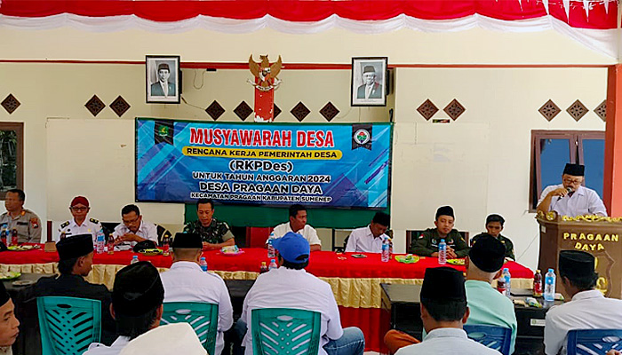 Masyarakat dan Pemdes Pragaan Daya Rancang Pembangunan Desa di Musdes