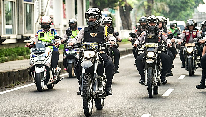 Patroli Polres Metro Jakarta Timur Cegah Kejahatan