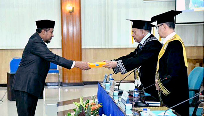 Bupati Sumenep Raih Gelar Doktor dengan Predikat Cumlaude dari Unmer Malang