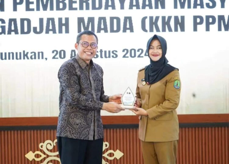 Bupati Nunukan Melepas KKN - PPM UGM Tahun 2024