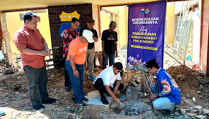 Pembangunan Rumah Sahabat PMII Dimulai, Bupati Sumenep Letakkan Batu Pertama