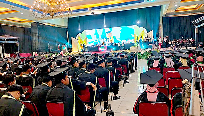 473 Mahasiswa STKIP PGRI Sumenep Resmi Diwisuda, Kampus Kembangkan Kerja Sama Internasional